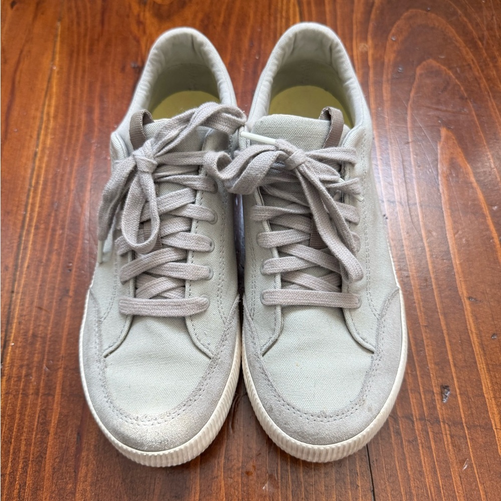 Sorel‎ Waterproof-  Women’s Gray Sneakers- Size 8